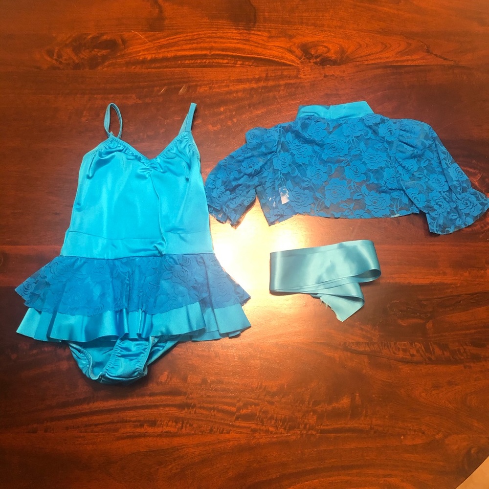 Kelle dance costume girls size large